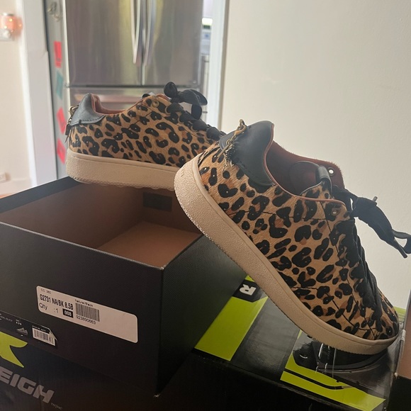 Woman’s size 8.5 coach shoes with hanging dinosaur dangle - Picture 2 of 5